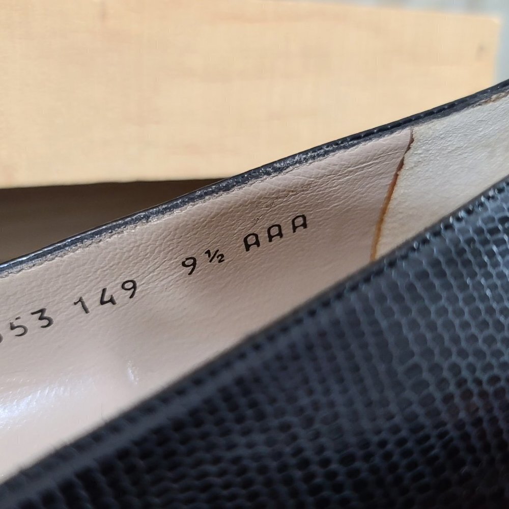 SALVATORE Ferragamo Black Vintage Heels 9.5 - Picture 9 of 9